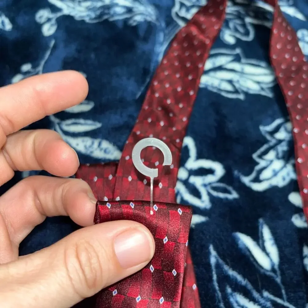 Vintage Mulberry Ziggurat Men's Necktie 100% Silk